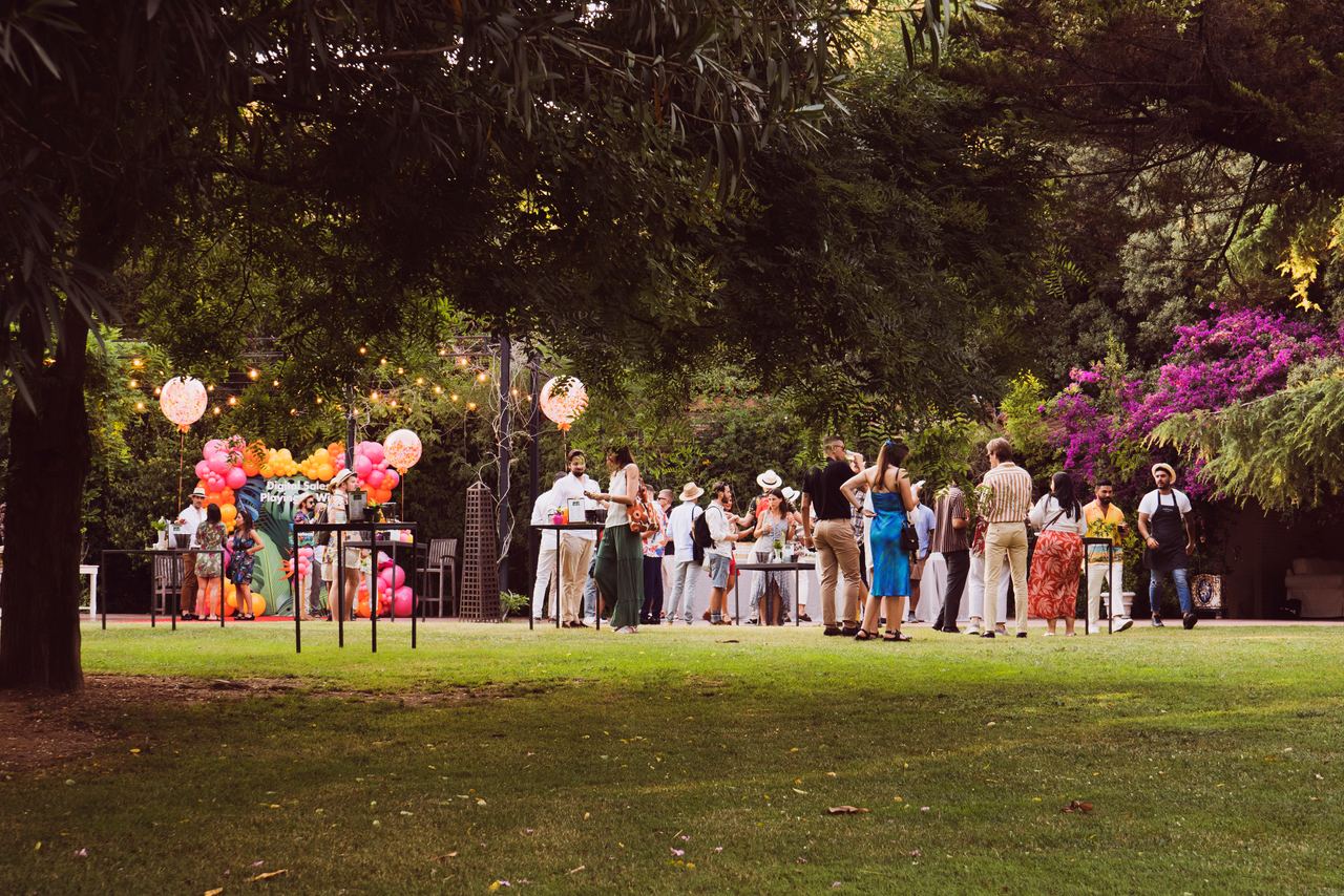 Escena del evento ADP Summer Party Cuban en Barcelona — producción Bacus Events