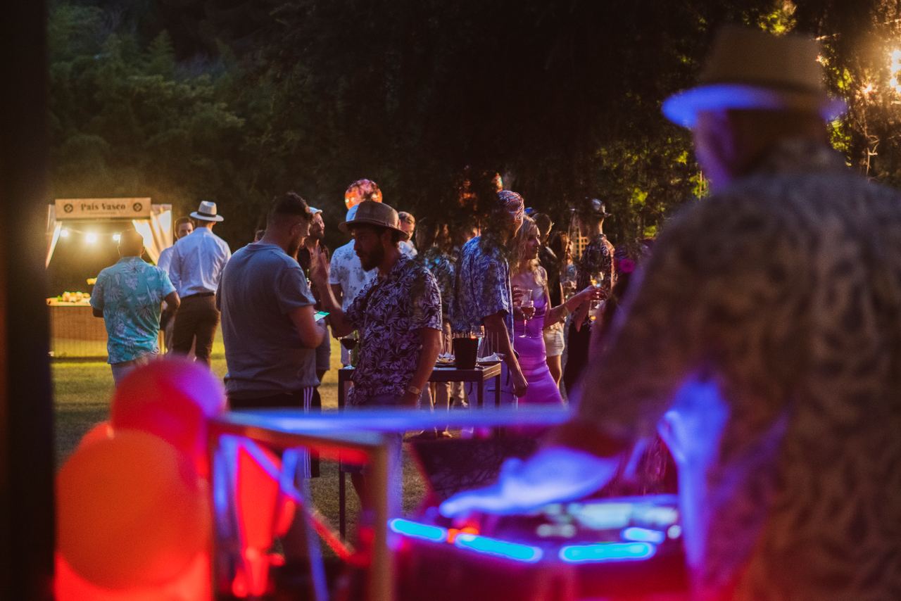 Escena del evento ADP Summer Party Cuban en Barcelona — producción Bacus Events