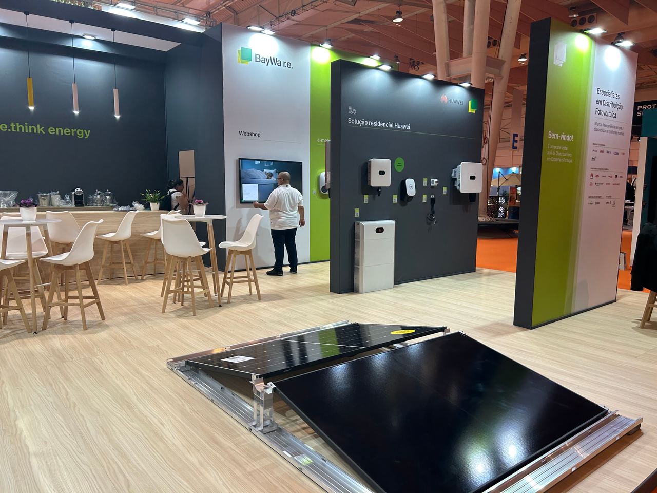 Escena del evento BAYWA Stand Genera en Madrid — producción Bacus Events