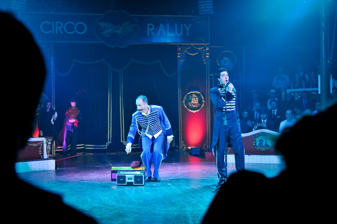 Artista del Circo Raluy durante la velada corporativa King 2018 — producción Bacus Events