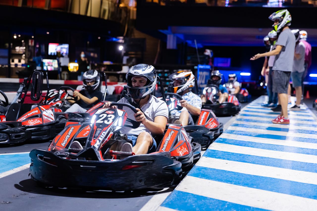 Escena del evento Fluendo Karting Team Building en Barcelona — producción Bacus Events
