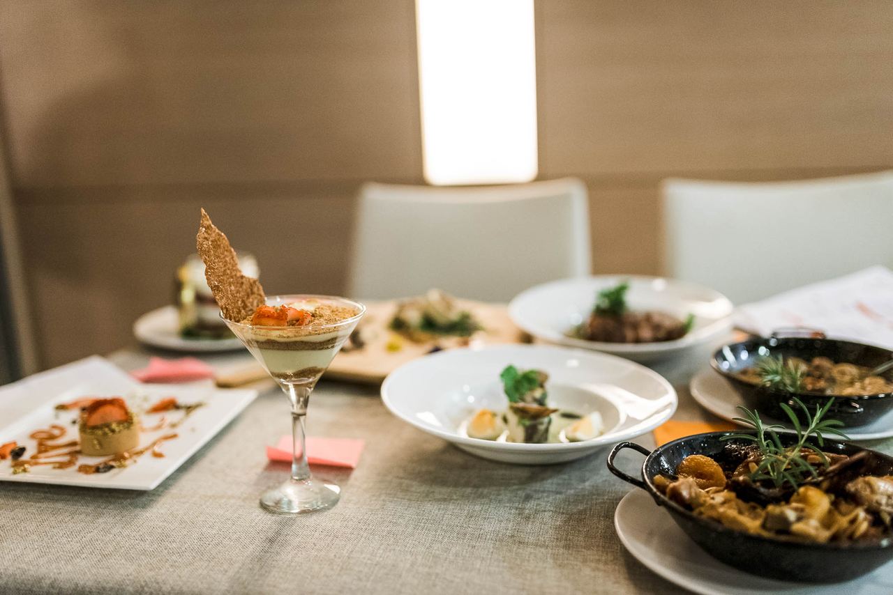 Escena del evento Isdin Team Building MasterChef en Barcelona — producción Bacus Events