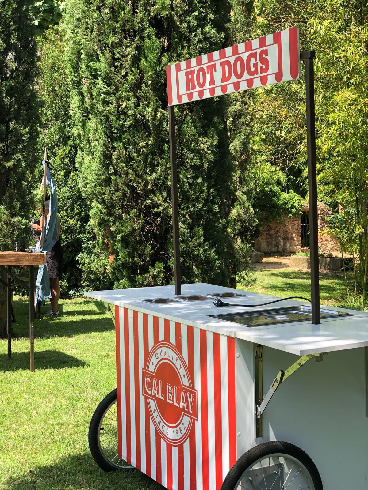 Escena de la summer party Louis Vuitton en Girona — producción Bacus Events