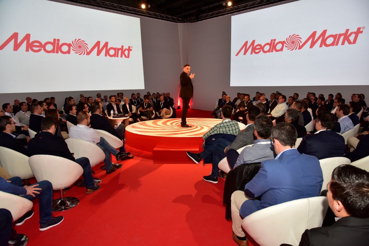 Escena del evento MediaMarkt Todos Queremos Todo en Barcelona — producción Bacus Events