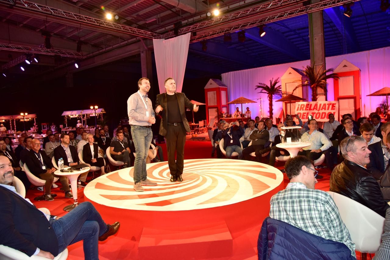 Escena del evento MediaMarkt Todos Queremos Todo en Barcelona — producción Bacus Events
