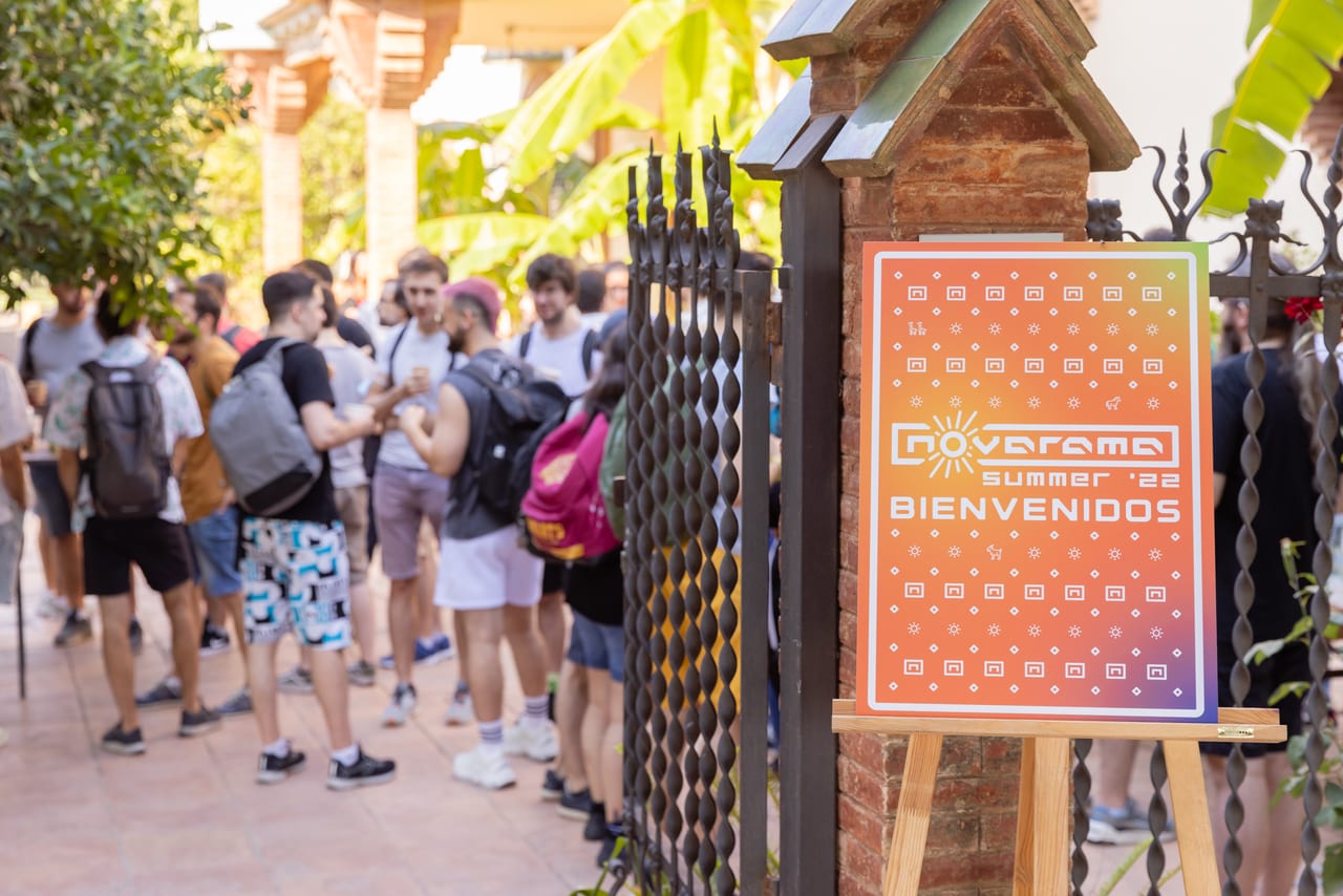 Escena del evento Novarama Summer en Clos La Plana — producción Bacus Events