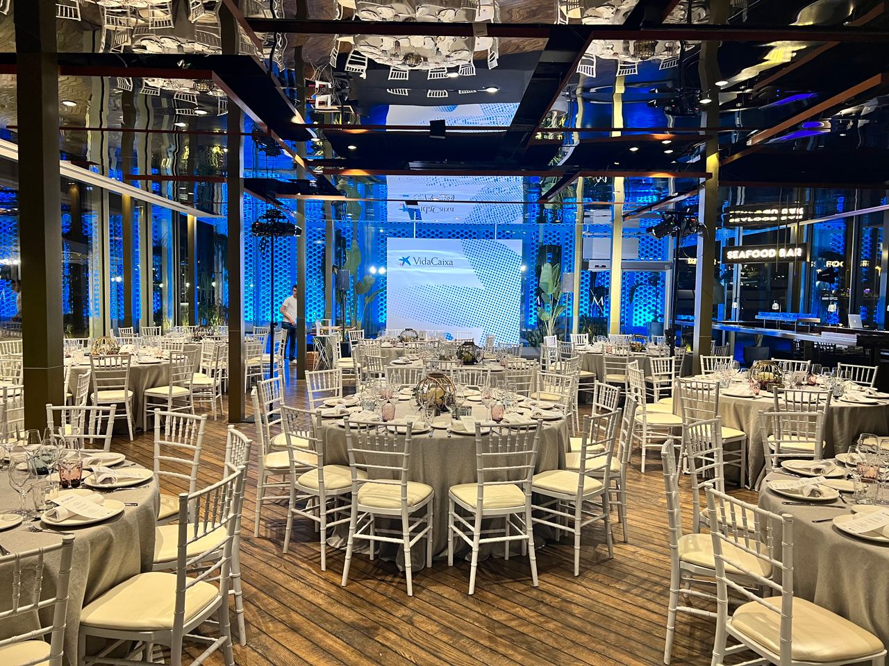 Escena del evento VidaCaixa Cena Mediadores Barcelona — producción Bacus Events