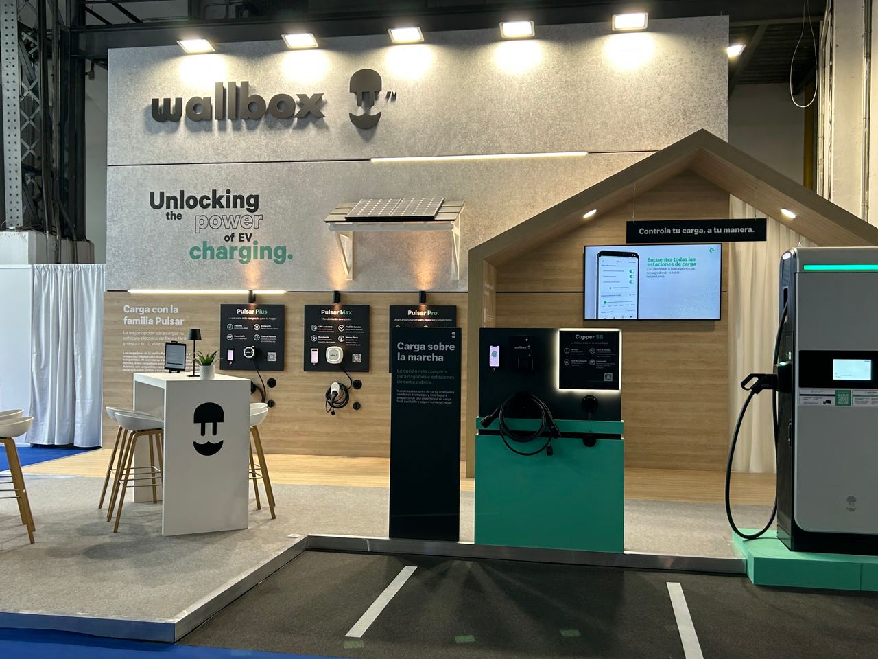 Escena del evento Wallbox Stand Automobile Barcelona — producción Bacus Events