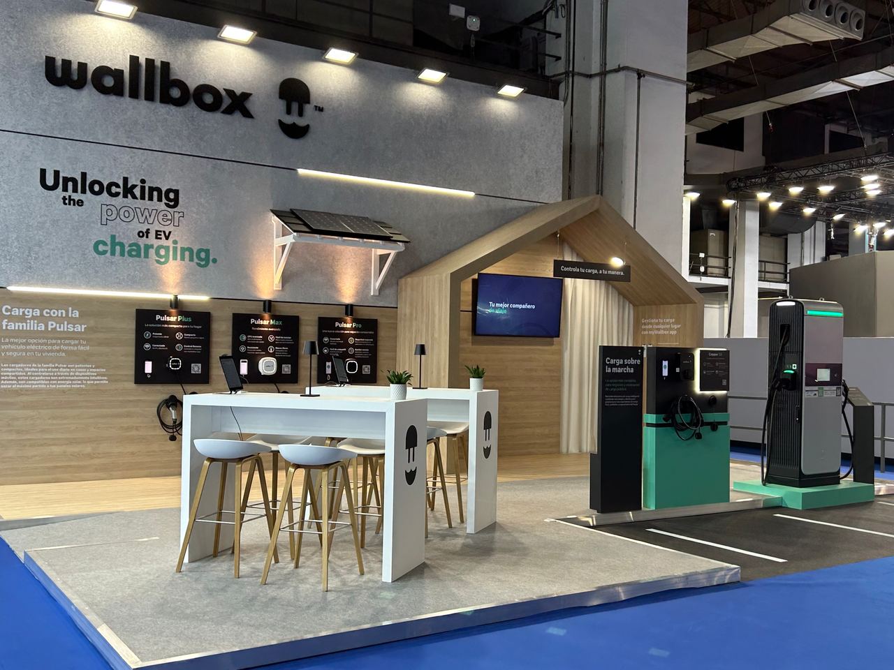 Wallbox Stand Automobile Barcelona — Wallbox