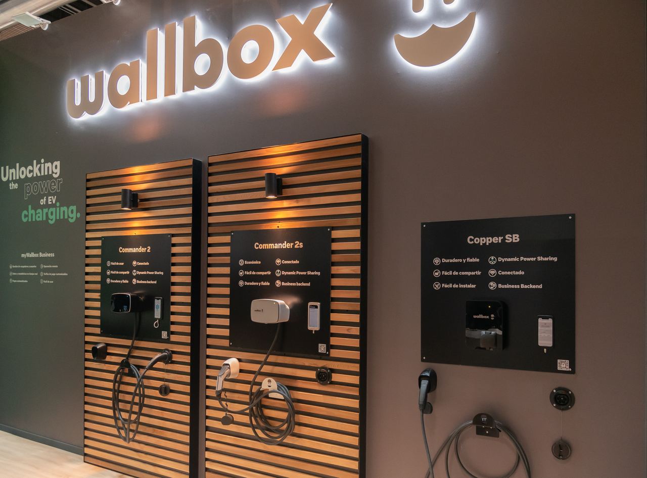 Escena del evento Wallbox Stand Genera Madrid en Madrid — producción Bacus Events